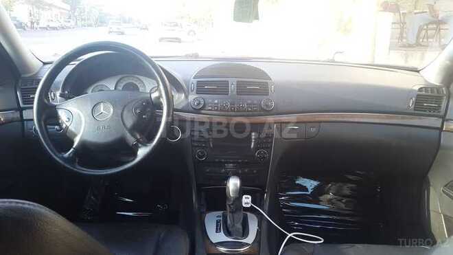 Mercedes E 220 2004, 240,000 km - 2.2 l - Bakı