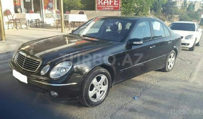 Mercedes E 220 2004, 240,000 km - 2.2 l - Bakı
