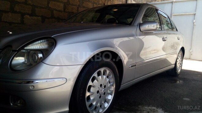 Mercedes E 240 2003, 121,000 km - 2.6 l - Bakı