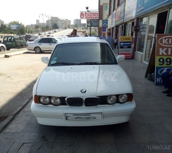 BMW 520 1984, 312,000 km - 2.0 l - Bakı