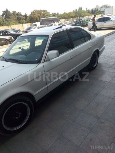 BMW 520 1984, 312,000 km - 2.0 l - Bakı