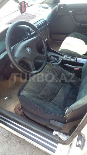 BMW 520 1984, 312,000 km - 2.0 l - Bakı