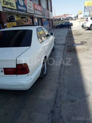 BMW 520 1984, 312,000 km - 2.0 l - Bakı
