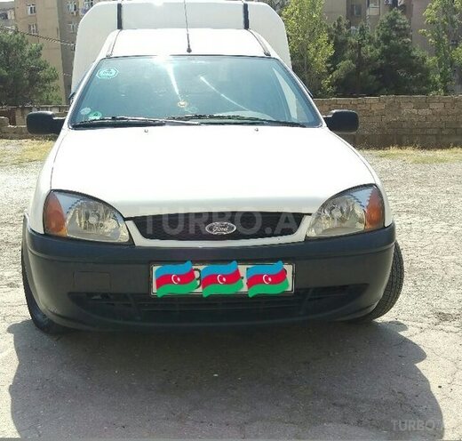 Ford Courier 2000, 217,000 km - 1.8 l - Bakı