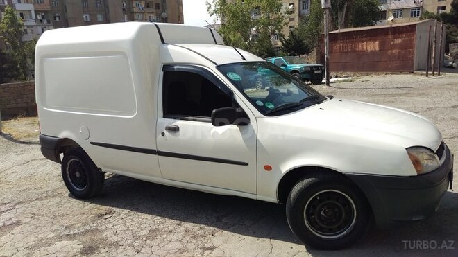 Ford Courier 2000, 217,000 km - 1.8 l - Bakı