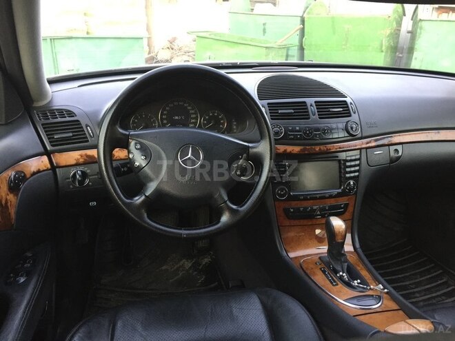 Mercedes E 240 2002, 234,000 km - 2.6 l - Bakı