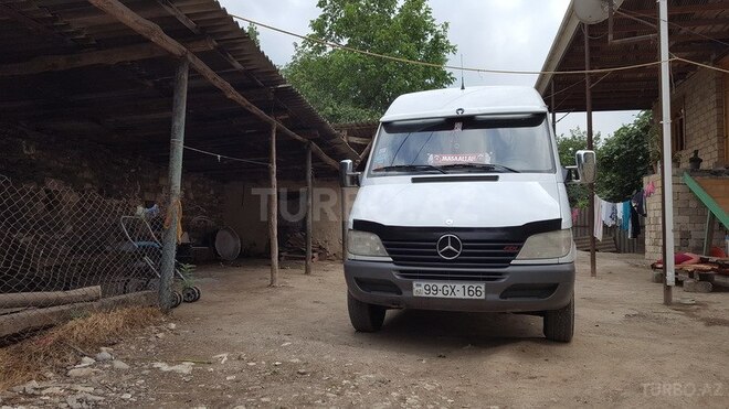 Mercedes Sprinter 208 2000, 327,000 km - 0.1 l - Şəmkir