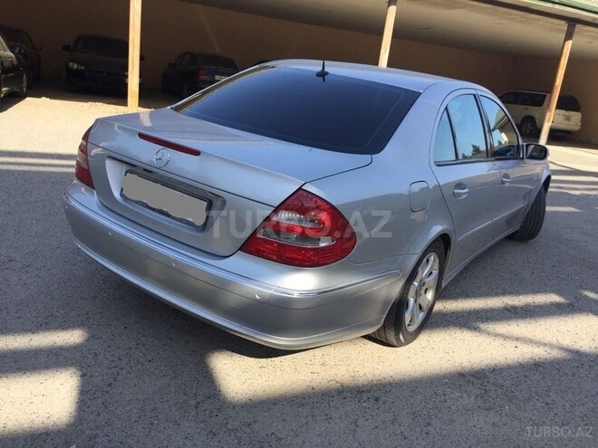Mercedes E 240 2002, 270,000 km - 2.6 l - Bakı