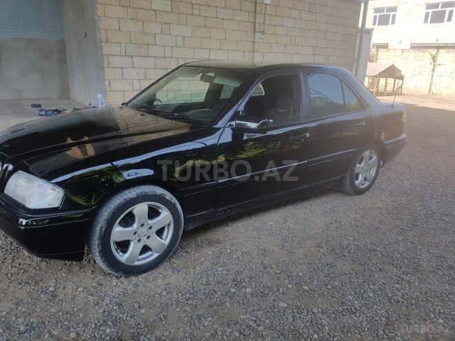 Mercedes C 220 1994, 207,000 km - 2.2 l - Bakı