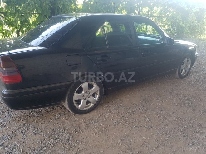 Mercedes C 220 1994, 207,000 km - 2.2 l - Bakı