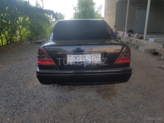 Mercedes C 220 1994, 207,000 km - 2.2 l - Bakı