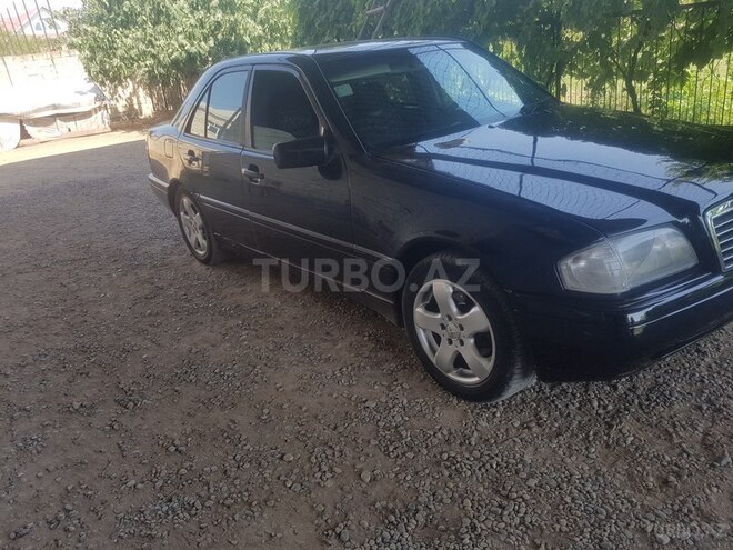 Mercedes C 220 1994, 207,000 km - 2.2 l - Bakı