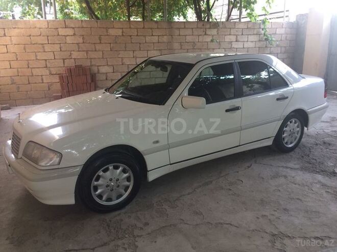 Mercedes C 180 1997, 210,000 km - 1.8 l - Bakı