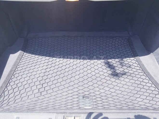 Mercedes E 320 2001, 131,000 km - 3.2 l - Beyləqan