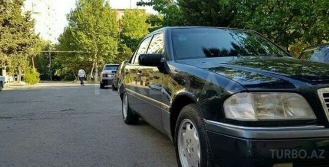 Mercedes C 200 1995, 257,100 km - 2.0 л - Bakı