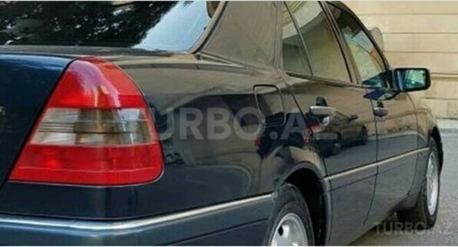 Mercedes C 200 1995, 257,100 km - 2.0 л - Bakı