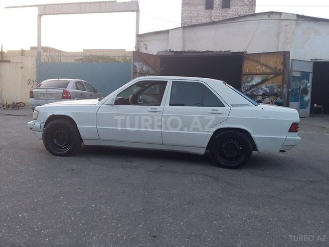 Mercedes 190 1985, 439,630 km - 2.0 l - Bakı