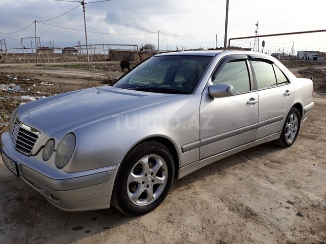 Mercedes E 200 2002, 260,000 km - 2.0 l - Bakı