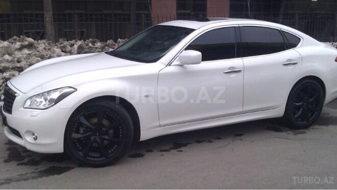 Infiniti  2013, 59,000 km - 5.6 l - Sumqayıt