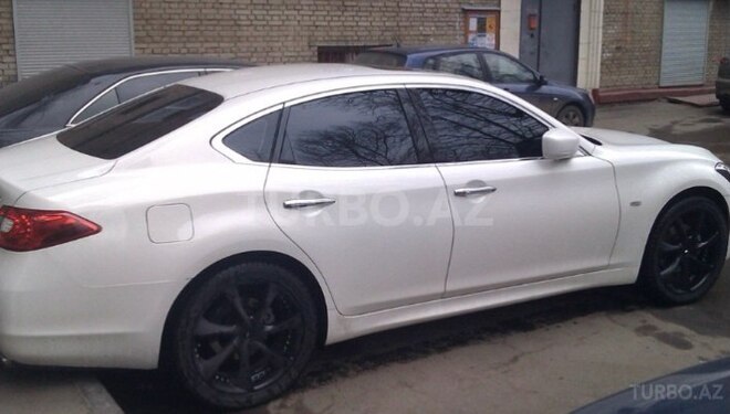 Infiniti  2013, 59,000 km - 5.6 l - Sumqayıt