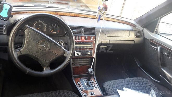 Mercedes C 280 1995, 285,000 km - 2.8 л - Bakı