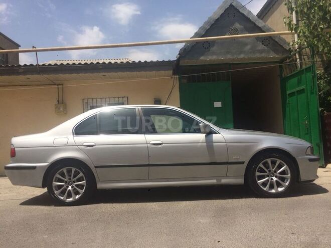 BMW 525 2001, 257,000 km - 2.5 l - Bakı