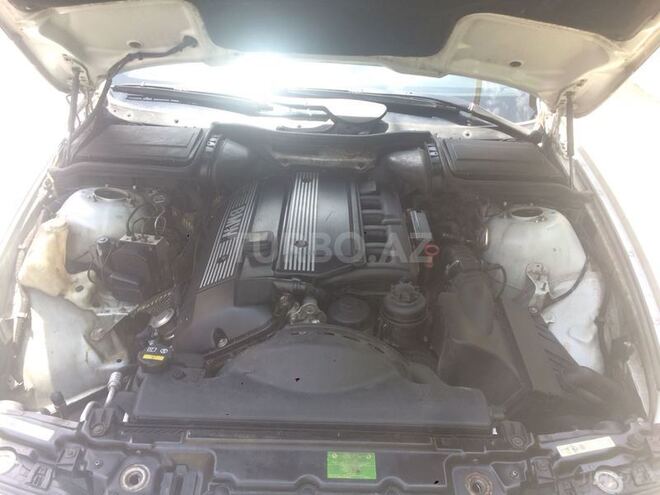 BMW 525 2001, 257,000 km - 2.5 l - Bakı