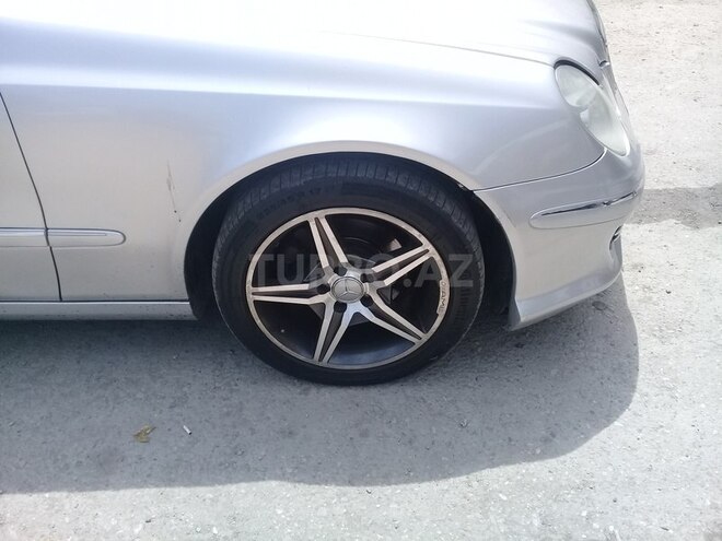 Mercedes E 220 2002, 10,000 km - 2.2 л - Sumqayıt