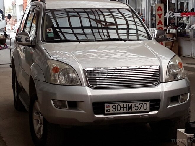 Toyota Prado 2003, 205,000 km - 2.7 l - Quba