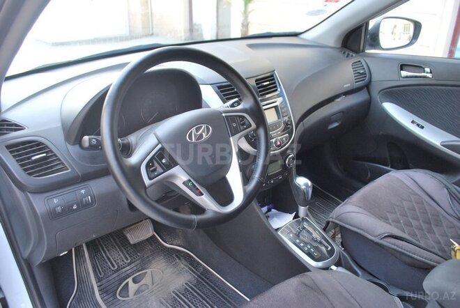 Hyundai Accent 2013, 69,000 km - 1.6 л - Bakı