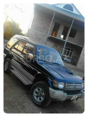 Mitsubishi Pajero 1993, 299,999 km - 2.8 л - Şirvan