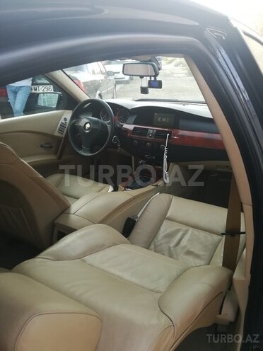BMW 525 2003, 258,000 km - 2.5 л - Bakı