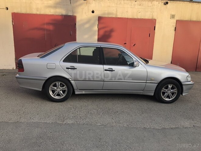 Mercedes C 200 1999, 232,000 km - 0.2 л - Bakı