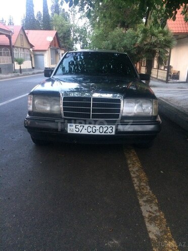 Mercedes E 230 1991, 388,360 km - 2.3 л - Şəmkir