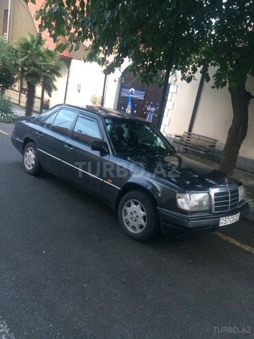 Mercedes E 230 1991, 388,360 km - 2.3 л - Şəmkir