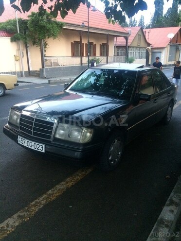 Mercedes E 230 1991, 388,360 km - 2.3 л - Şəmkir