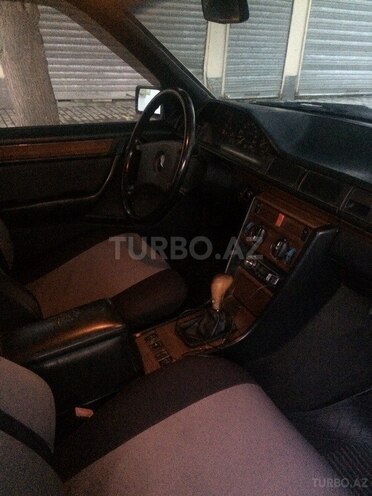 Mercedes E 230 1991, 388,360 km - 2.3 л - Şəmkir