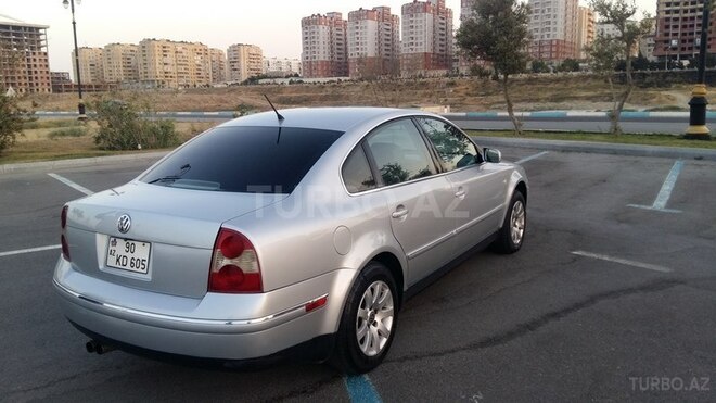 Volkswagen Passat 2002, 126,325 km - 2.0 л - Sumqayıt