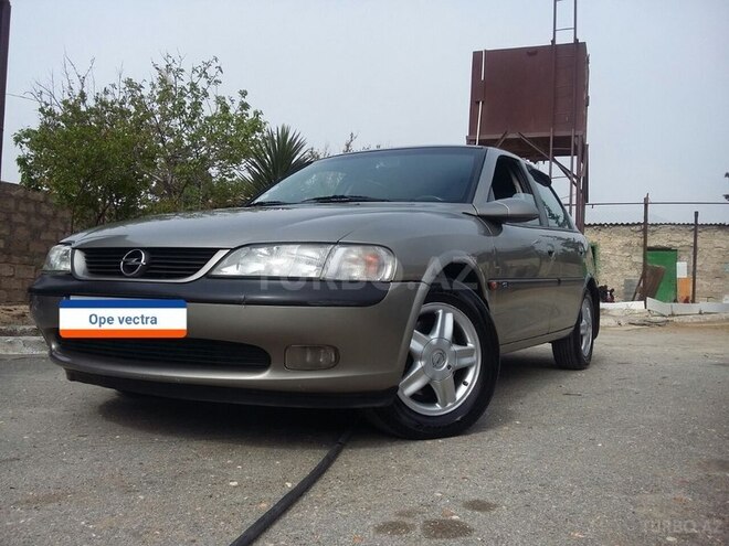 Opel Vectra 1996, 275,000 km - 2.0 l - Bakı