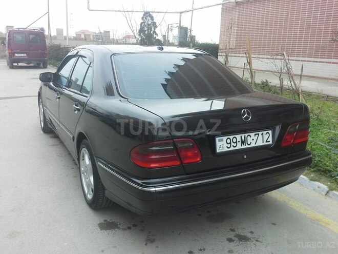 Mercedes E 270 2000, 350,000 km - 2.7 л - Bakı