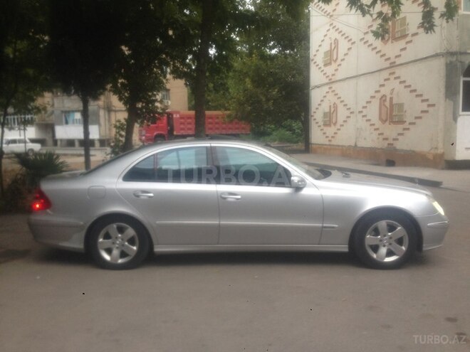 Mercedes E 240 2003, 239,000 km - 2.6 l - Mingəçevir