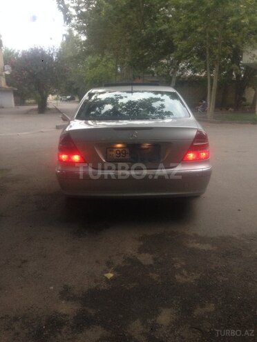 Mercedes E 240 2003, 239,000 km - 2.6 l - Mingəçevir