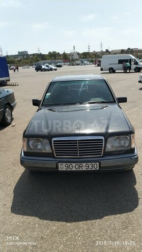Mercedes E 260 1992, 320,864 km - 2.6 l - Bakı