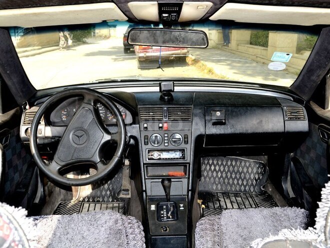 Mercedes C 180 1993, 258,000 km - 1.8 l - Bərdə