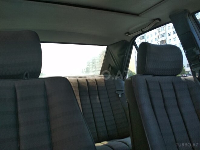 Mercedes 190 1991, 420,000 km - 1.8 л - Sumqayıt