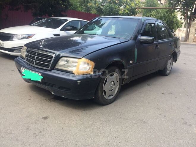 Mercedes C 180 1995, 328,000 km - 1.8 l - Bakı