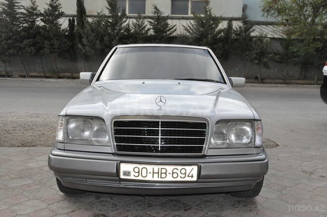 Mercedes E 280 1994, 405,000 km - 2.8 l - Bakı