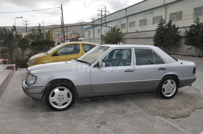 Mercedes E 280 1994, 405,000 km - 2.8 l - Bakı