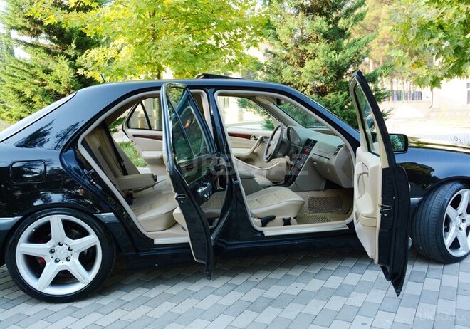 Mercedes C 230 1999, 185,000 km - 2.3 l - İmişli