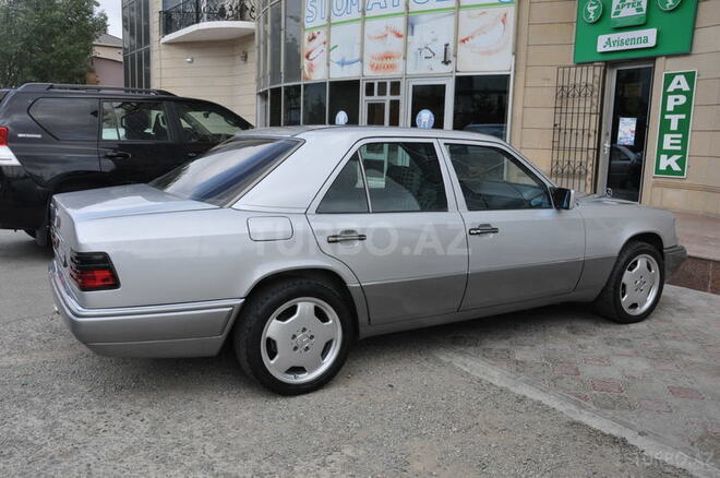 Mercedes E 280 1994, 405,000 km - 2.8 l - Bakı